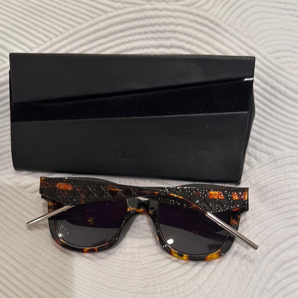 Designer Bundle- Fendi Circular Glasses and Dior Cateye Glasses - Picture 7 of 8